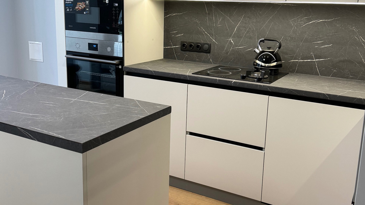 Кухонні острови . Сучасний дизайн та практичні рішення для вашого дому.